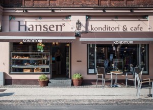 I 2012 vandt Hansens Bageri Arkitekturprisen for facaderenoveringen af butiksfronten i Sct. Hansgade