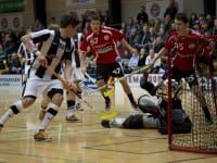 900 elever spiller floorball